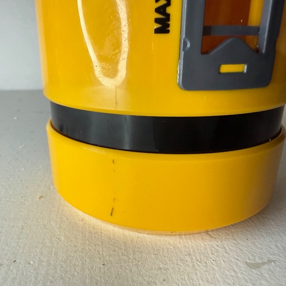 NWT 2020 Disney Parks Monsters Inc Scream Canister Sipper Cup Bottle - Picture 8 of 9